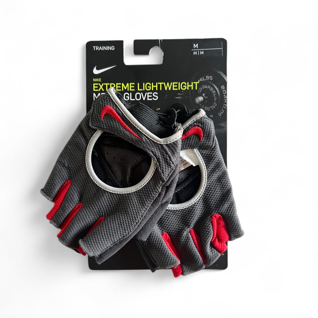 NIKE Extreme Lightweight Men s Gloves Sports Equipment Exercise Fitness Weights Dumbbells on Carousell