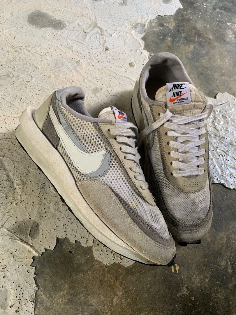 Nike viewable x sacai waffle summit white