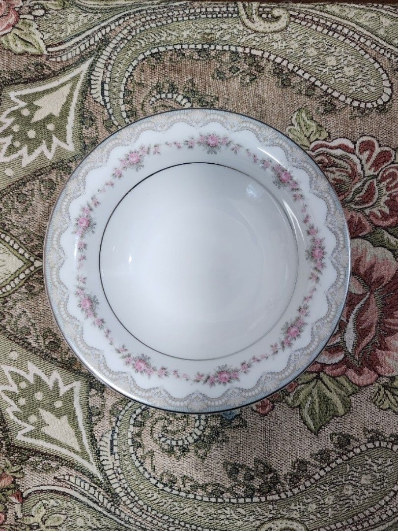 NORITAKE Glenwood Deep Bowls - per piece (Category: Dinnerware & Cutlery) located in Quezon City. Submitted by senyoramaria (Listing ID 1334375403, Image 2). Description: NORITAKE Glenwood Deep bowls 5.6 inches diameter 1.25 inches deep Silver lining, with minimal rubs. 3 pcs available.