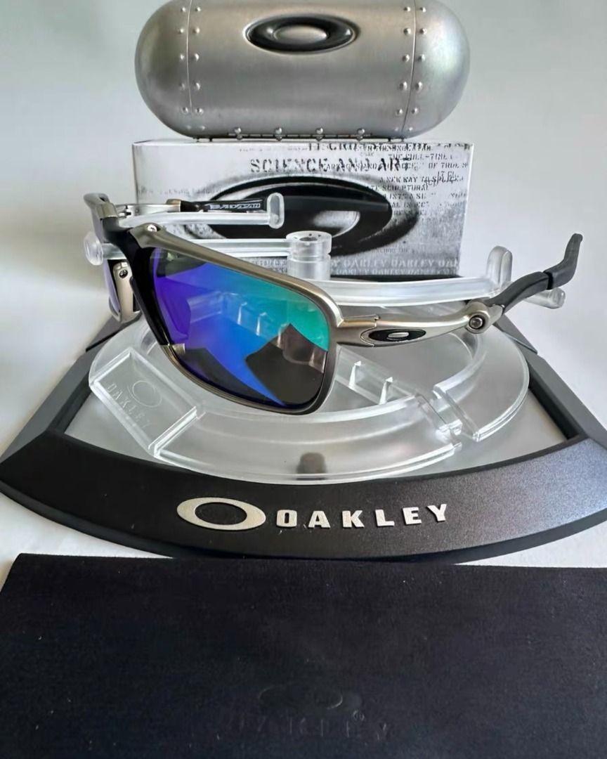 Oakley x metal badman store