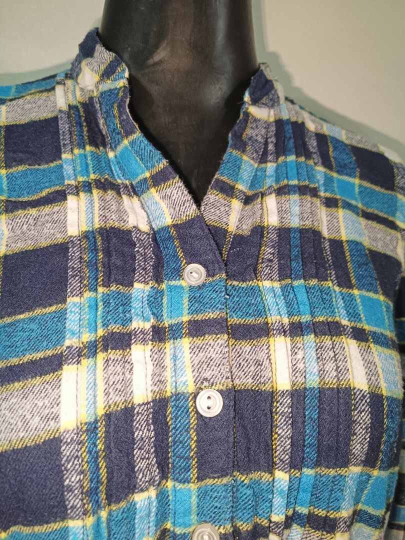 Polo dress (Category: Dresses) located in Imus. Submitted by cmp888 (Listing ID 1334542095, Image 3). Description: soft cotton dress polo long sleeve no flaw decluttering sml to med not used stocked in cabinet pm for more info.