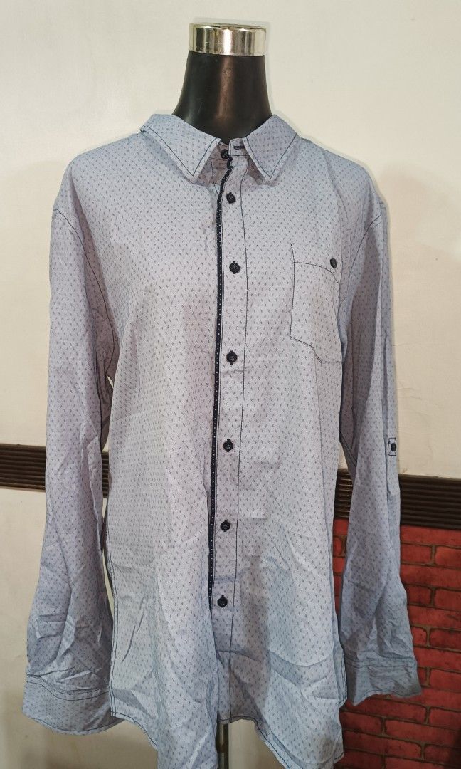 Polo longsleeve (Category: Tshirts & Polo Shirts ) located in Imus. Submitted by cmp888 (Listing ID 1334542007, Image 1). Description: decluttering new not used from usa med to large men maybe unisex pm for more info.