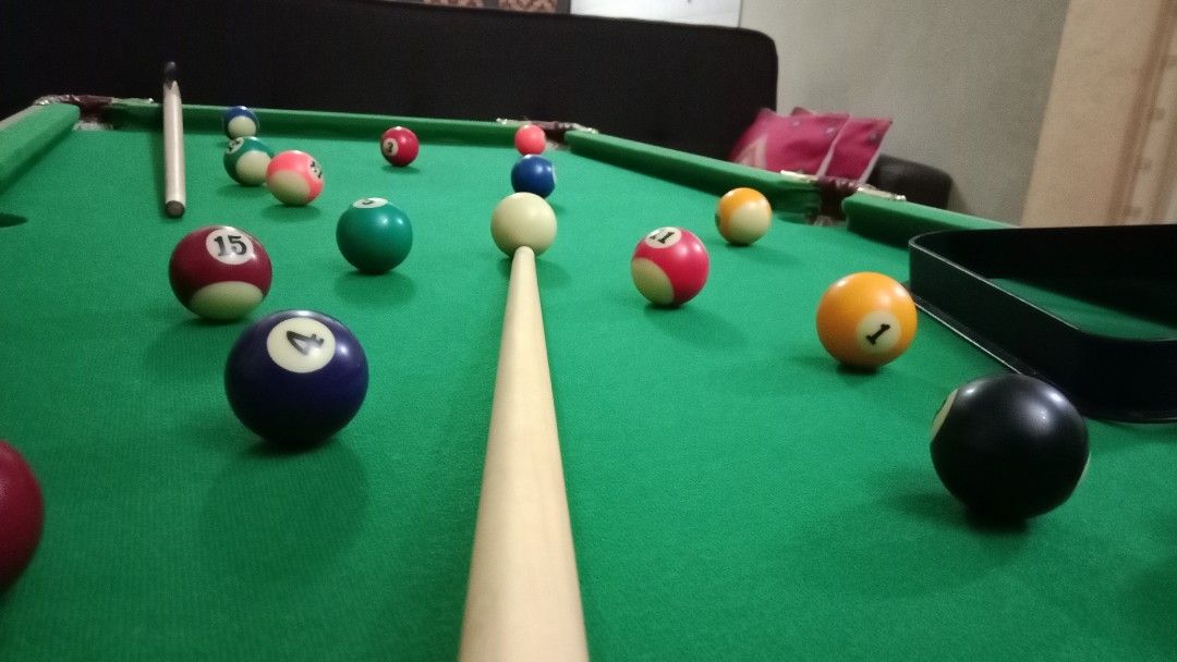 Pool table / billiard table / snooker table, Sports Equipment, Sports ...