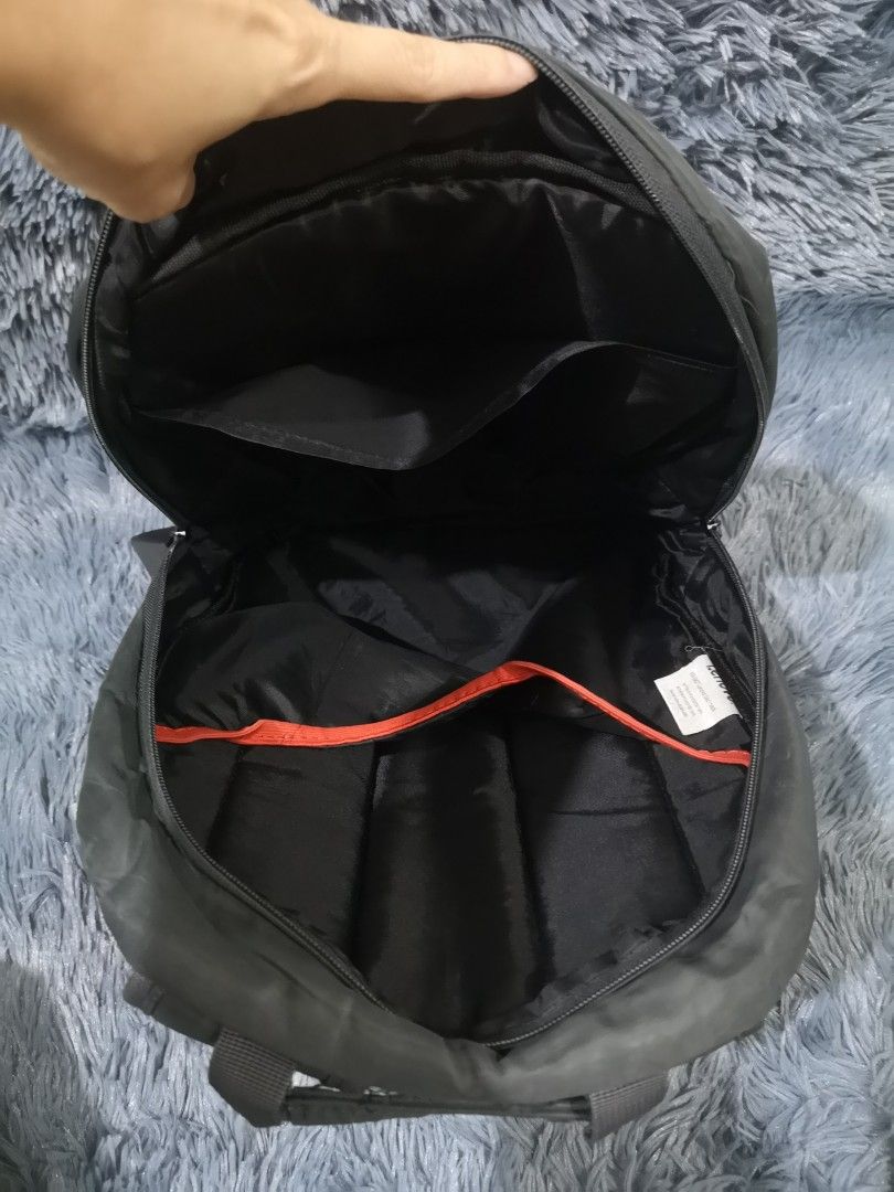 Pre-loved Lenovo Laptop Backpack (Category: Laptop Bags & Sleeves) located in Manila. Submitted by thechecklistph (Listing ID 1334477851, Image 3). Description: Pre-loved Lenovo Laptop Backpack Price: 199 Fits laptop upto 15" With 4 compartments Water resistant material Issue: with minor stitch issue as shown on the photo Pick up or shipping shouldered by buyer..