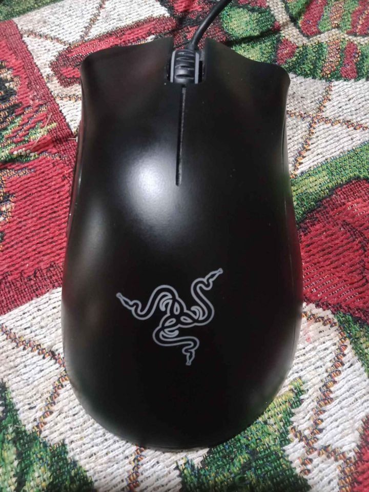 Razer Deathadder Essential Gaming Mouse (Category: Mouse & Mousepads) located in Baguio. Submitted by Adobong_Lumpia (Listing ID 1334480833, Image 1). Description: RFS: Di na nagagamit naka stock nalang sa box No Issue (3 months lang nagamit) pm for more details .