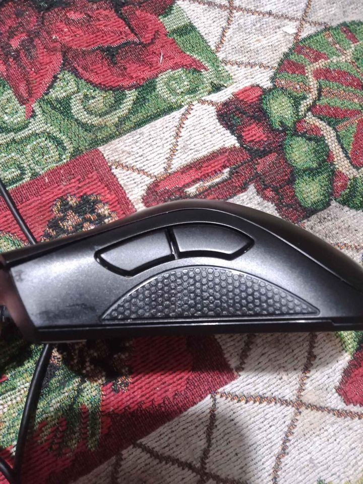 Razer Deathadder Essential Gaming Mouse (Category: Mouse & Mousepads) located in Baguio. Submitted by Adobong_Lumpia (Listing ID 1334480833, Image 2). Description: RFS: Di na nagagamit naka stock nalang sa box No Issue (3 months lang nagamit) pm for more details .