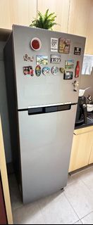 (Category: ) located in . Submitted by lunch999box (Listing ID 1334507045, Image 1). Description: .