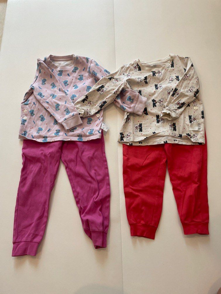 【Size100】🐰Uniqlo Pajamas Set🐰, Hobbies & Toys, Travel, Travel