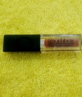 (Category: ) located in . Submitted by luxeclassyshop (Listing ID 1334471016, Image 1). Description: .