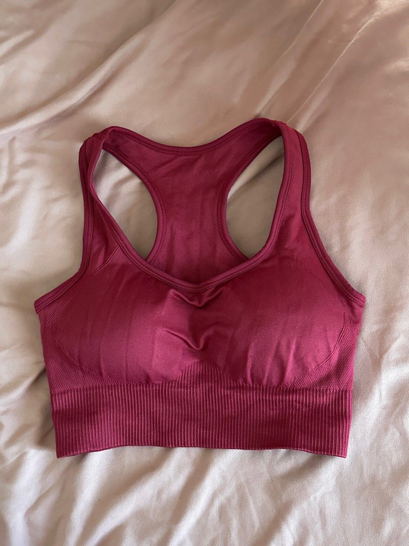 Sports Bra XS (Category: Activewear) located in Cebu City. Submitted by sjseblos (Listing ID 1334443387, Image 1). Description: Never worn RFS: too small on me For 1-2 clothing items, will only accept orders within Cebu city 🤍🤍 Location: Cebu City .