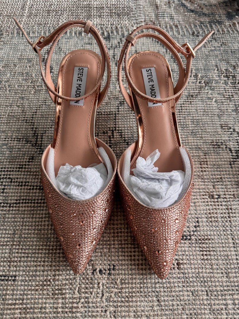 Steve Madden Kittie pink nude crystal heels Women s Fashion Footwear Heels on Carousell