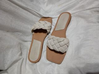 (Kategori: ) berada di . Dikirim oleh phefia (ID iklan 1334536432, Gambar 1). Deskripsi: .
