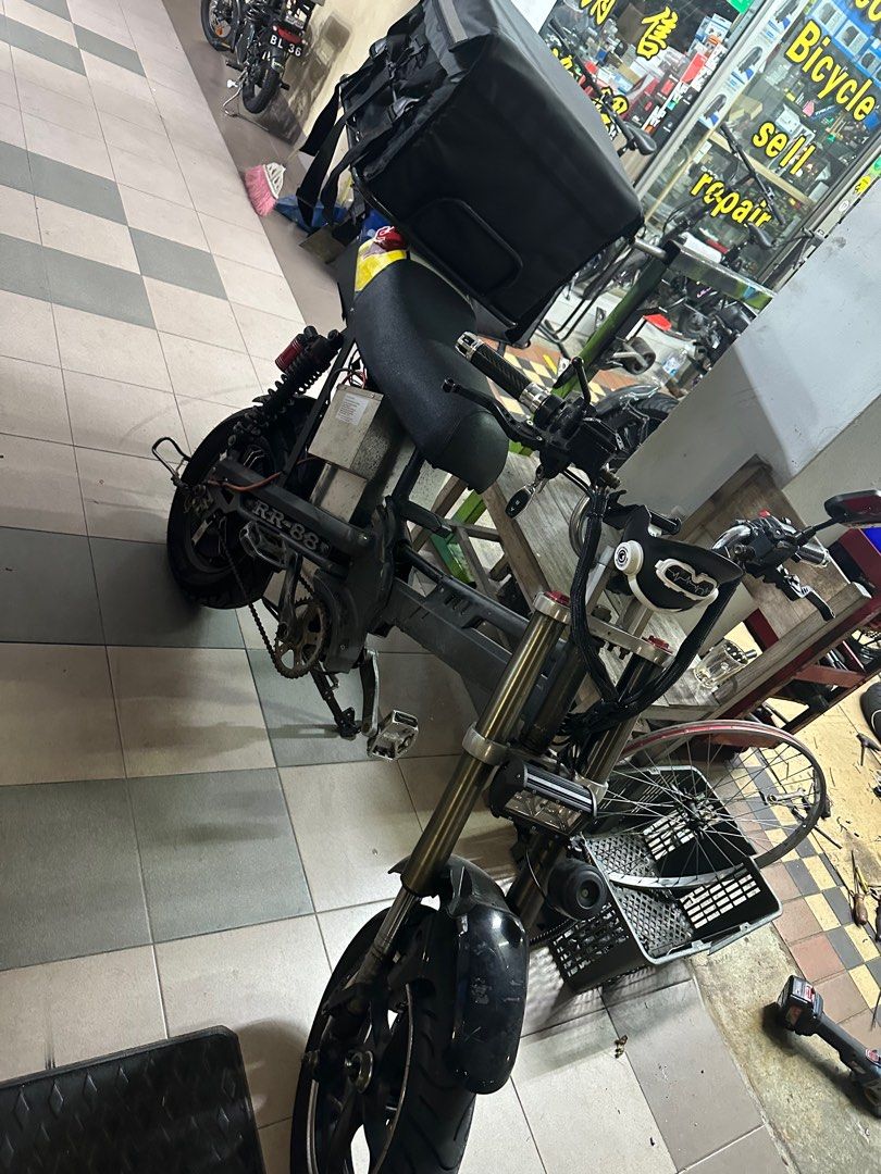 SUV Ebike Sports Equipment PMDs E Scooters E Bikes E Scooters E Bikes on Carousell