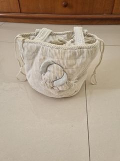 (Kategori: ) berada di . Dikirim oleh smoochwear (ID iklan 1334397372, Gambar 1). Deskripsi: .