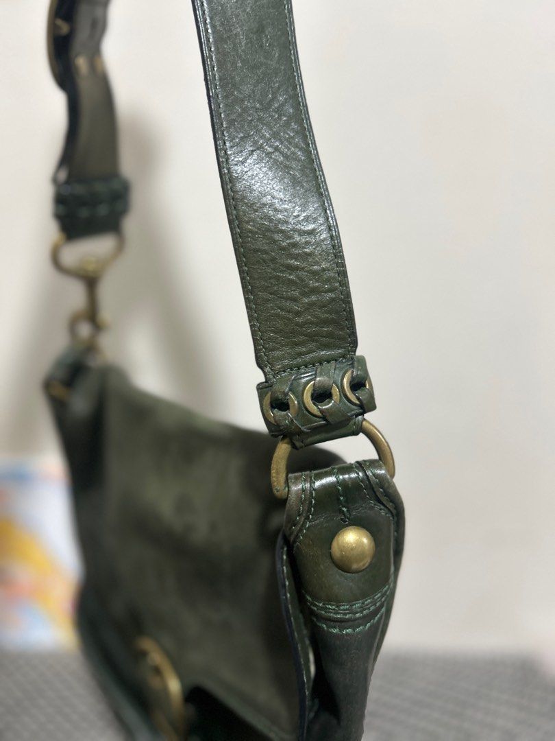 Vintage Coach Bleecker buckle bag (Category: Luxury Bags & Wallets) located in Quezon City. Submitted by thebagkarmaph (Listing ID 1334467429, Image 3). Description: Stains on the flap Clean interior.