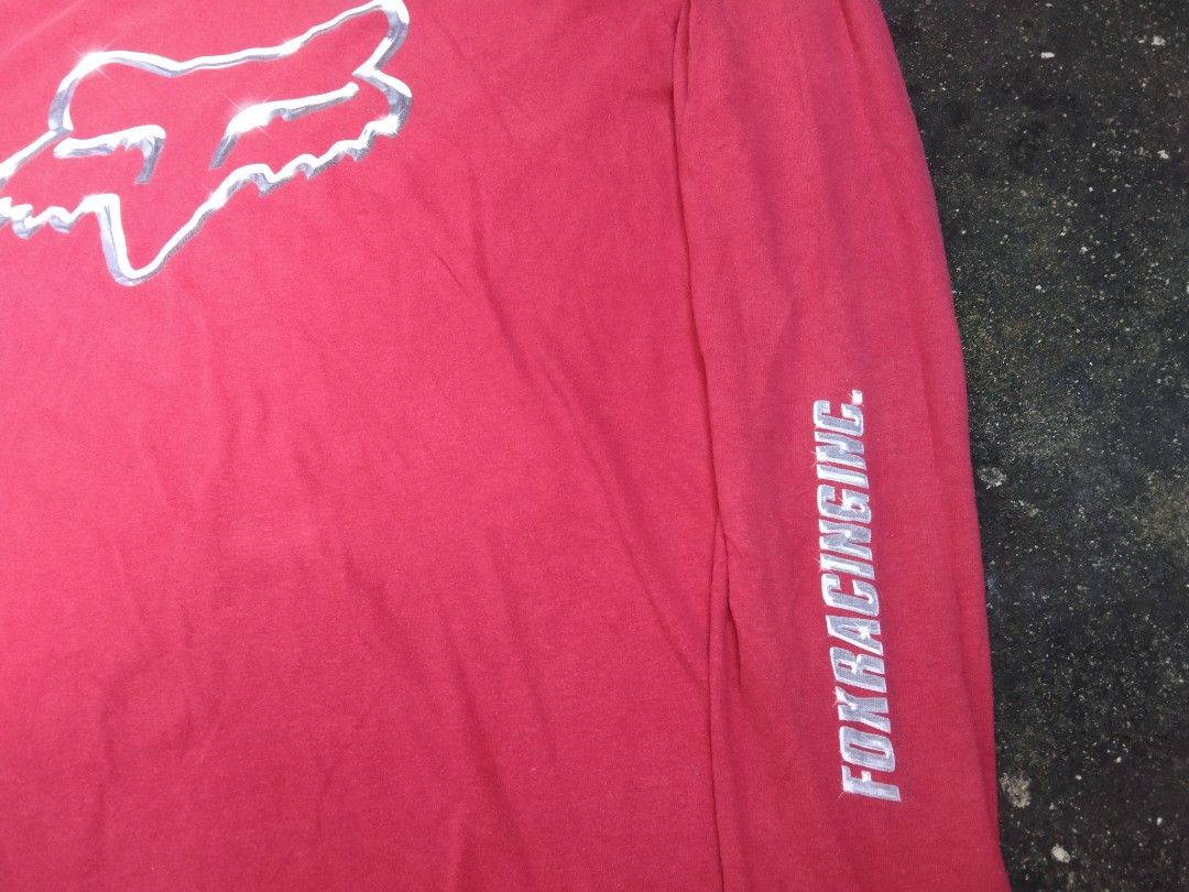 Vintage fox long sleeve (Category: Activewear) located in Manila. Submitted by jairus_clothing11 (Listing ID 1334510820, Image 2). Description: FOR SALE.