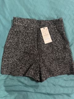 (Category: ) located in . Submitted by shellanie_closet (Listing ID 1334486828, Image 1). Description: .
