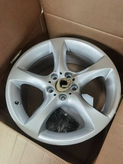 (Category: ) located in . Submitted by ls.tyres (Listing ID 1262943006, Image 1). Description: .