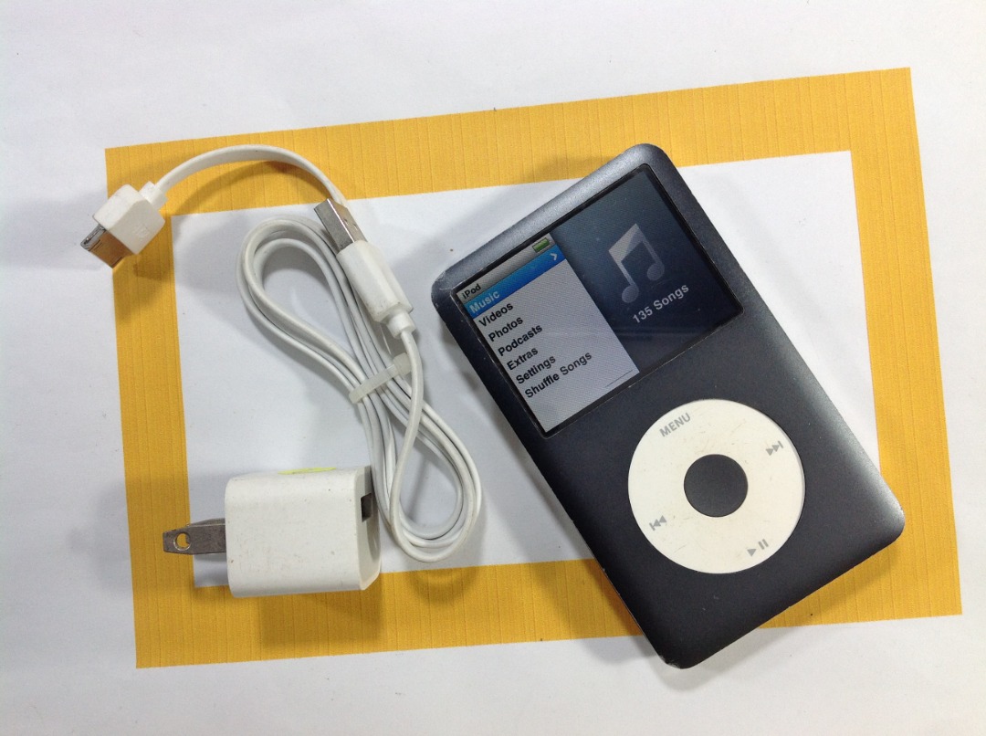 【動作◯】 iPod Classic MOD品 (SD256GBに容量up) 動作◯】 iPod classic MOD品 (SD256GBに容量up) SDカード256GB