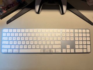 全新原裝 Apple Magic keyboard 配備 Touch ID 及數字鍵盤 適用於配備 Apple 晶片的Mac 型號 - 美式英文 - 白色按鍵