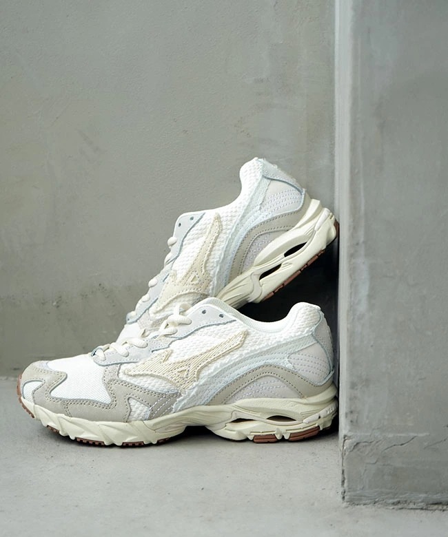 Mizuno Wave Rider 10 D1GA246301 OFF White US Size 5 12 Carousell