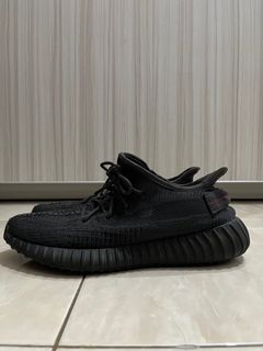 100 harga terjangkau untuk yeezy original Sepatu Carousell Indonesia