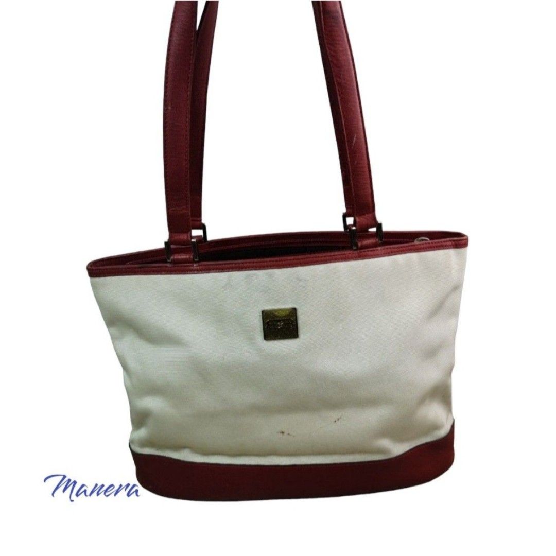 Balenciaga Tote Vintage (Category: Luxury Bags & Wallets) located in Quezon City. Submitted by maneradesignersboutique (Listing ID 1334578120, Image 1). Description: Money back guarantee 💯% Guaranteed authentic Brand: Balenciaga Tote Vintage Color: Cream & Red Size: Medium Condition: 7/10 - Never been Spa - USED Inclusions: BAG ONLY Rank review by the criterion of our shop about the products condition and level. 10 : Brand-new or New with tag 9 