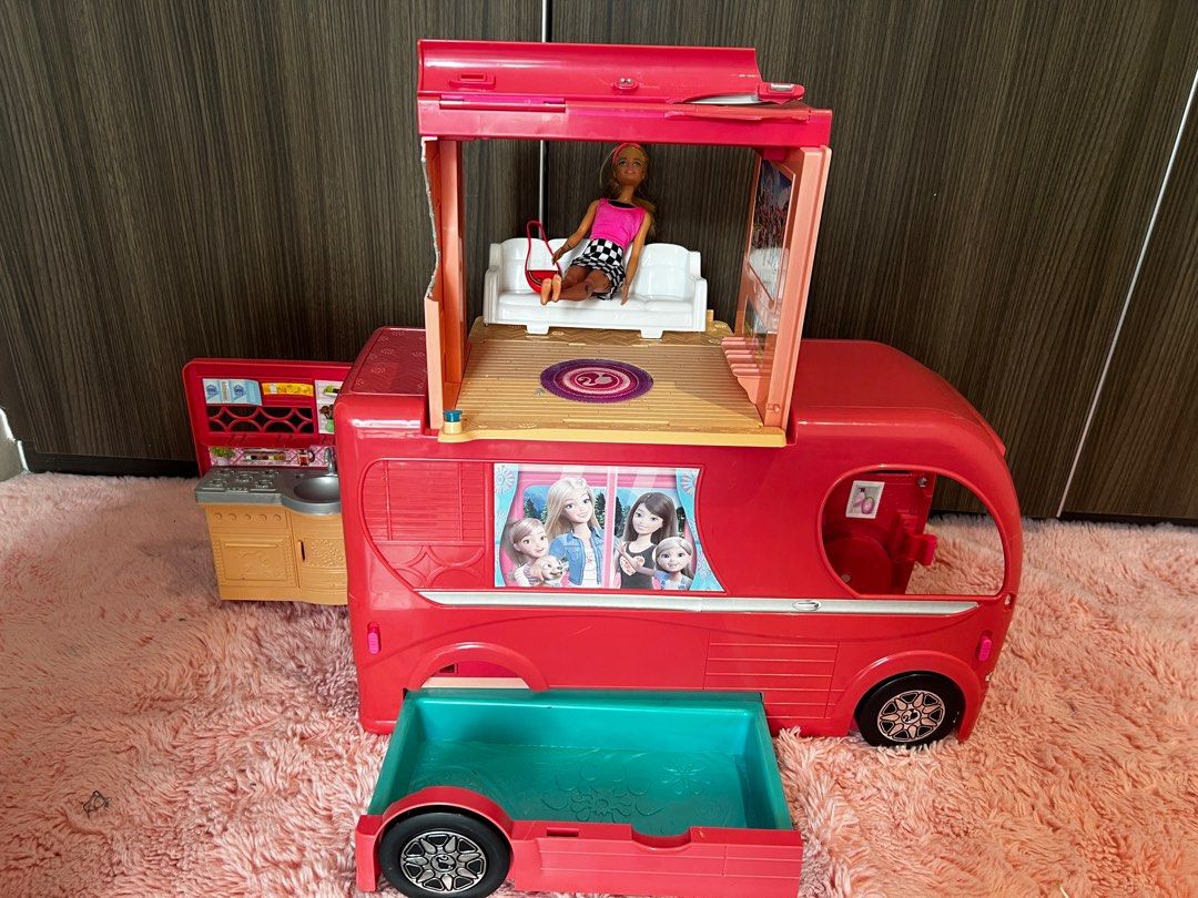 Barbie truck house shop