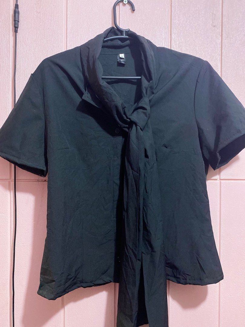 Black Polo with self tie ribbon colar (Category: Blouses) located in Quezon City. Submitted by altered_mnl (Listing ID 1334631318, Image 1). Description: .