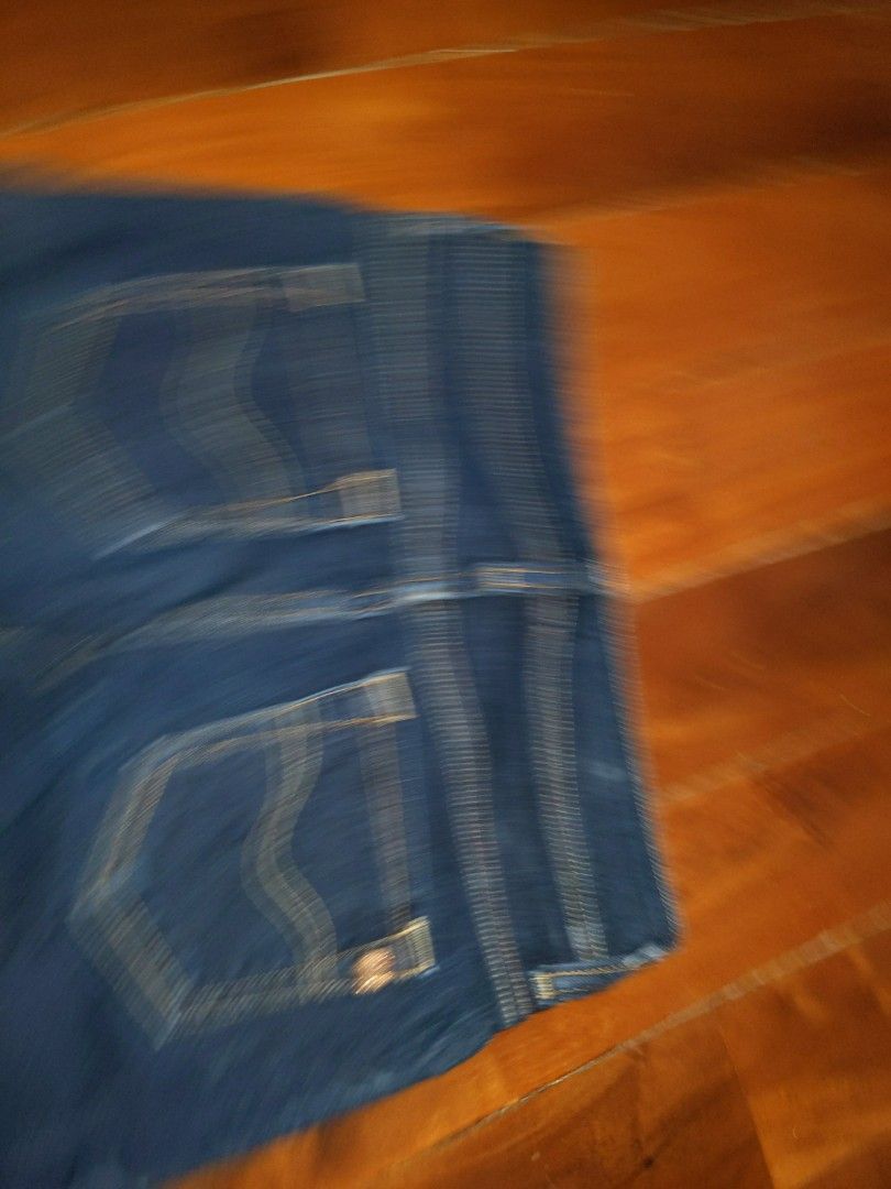 C17 High Rise Jeans Size 28 (Category: Jeans) located in Daraga. Submitted by mabcltr (Listing ID 1334615924, Image 3). Description: .