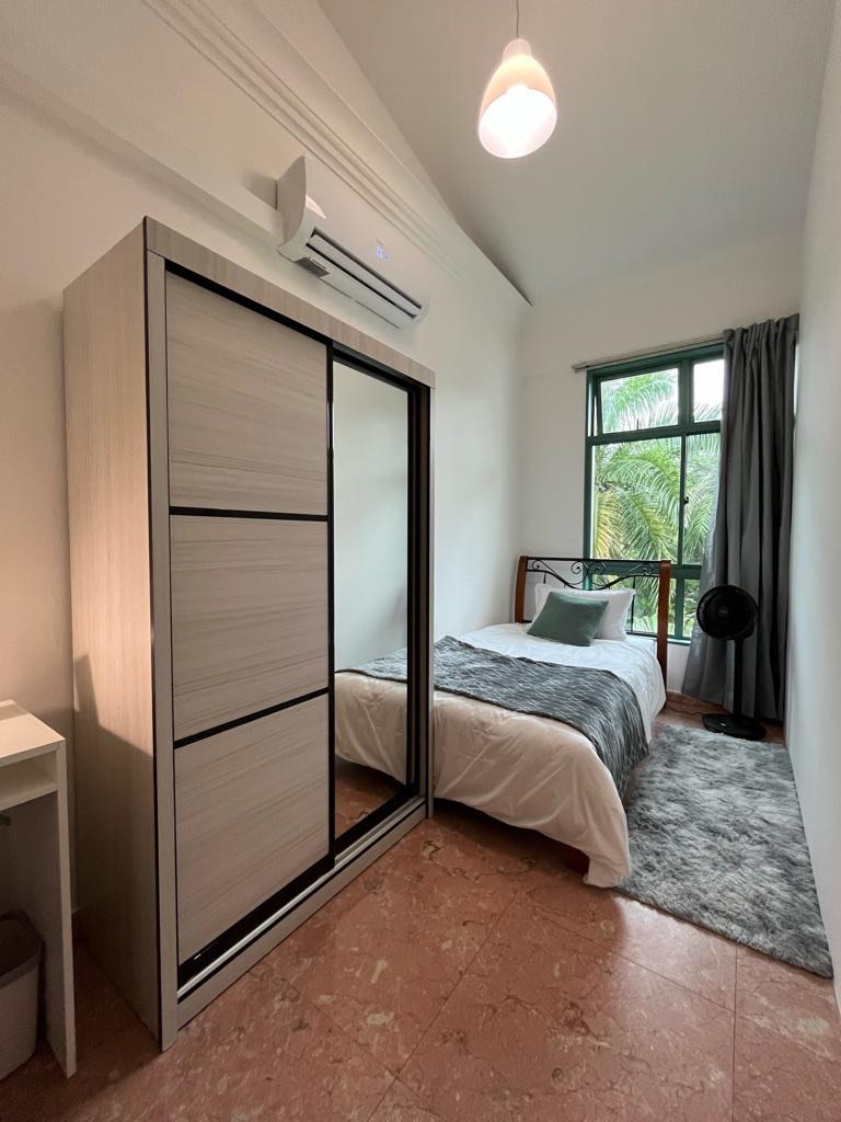 (Category: ) located in . Submitted by stfcoliving (Listing ID 1334630457, Image 1). Description: .