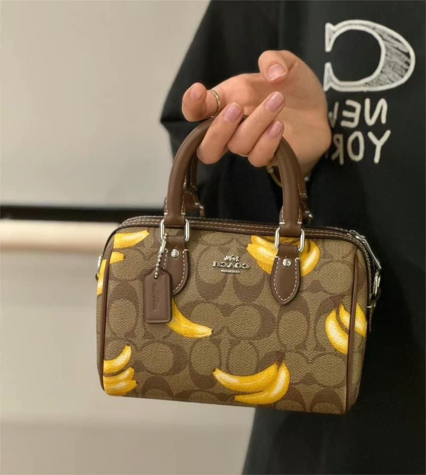 Coach Micro Rowan Bag for Women (Category: Luxury Bags & Wallets) located in Manila. Submitted by czrnsshop (Listing ID 1334725009, Image 3). Description: Direct Message me!🛒.