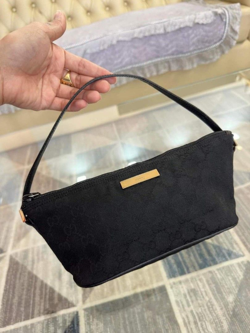 gg boat (Category: Luxury Bags & Wallets) located in Cabadbaran. Submitted by luxurysourcedbyjinx (Listing ID 1334708655, Image 1). Description: .