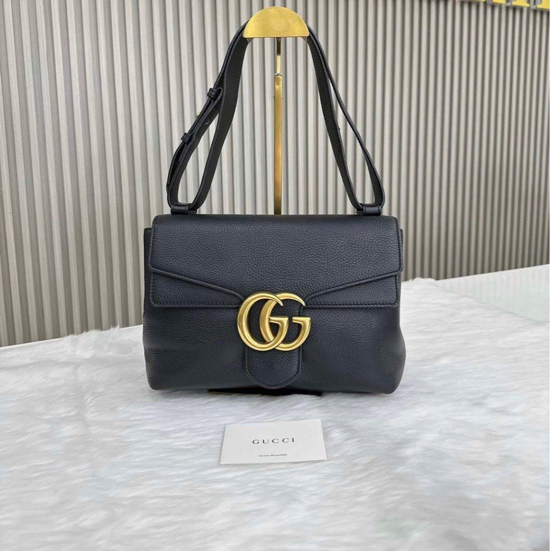 Gucci black leather GG marmont shoulderbag auth