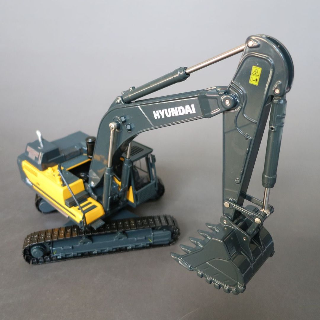Hyundai 1:43 scale HX505L hydraulic crawler excavator