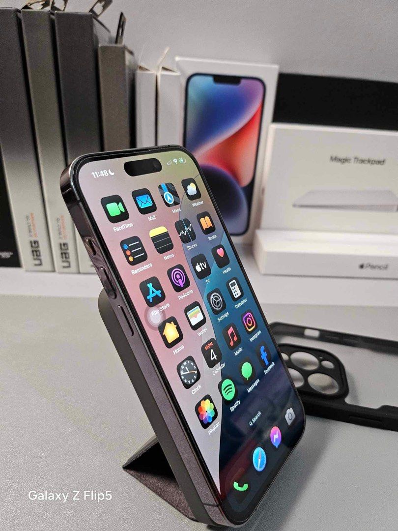 Iphone 14 pro 128 gb (Category: iPhone 14 Series) located in Angeles City. Submitted by edelle18 (Listing ID 1334586643, Image 3). Description: for sale iphone 14 pro factory unlocked from us with orig cable and case .