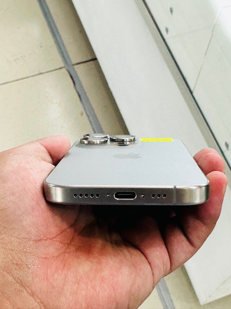 Iphone 15 Pro 256gb Good Batt FU (Category: iPhone 15 Series) located in San Juan City. Submitted by javedsgadgetshop (Listing ID 1334674241, Image 3). Description: OPEN FOR INSTALLMENT VIA CREDIT CARD/GGIVES/SPAY/BILLEASE & SWAP/TRADE-IN! BUY AND SELL! Quick Specs : Iphone 15pro (Dualsim) •256gb •HK Variant •Good batt health •Factory Unlock •95% Smoothness •No hidden issue | No Repaired •100% Authentic | Not Refurbished •w/ OEM Charger & store w