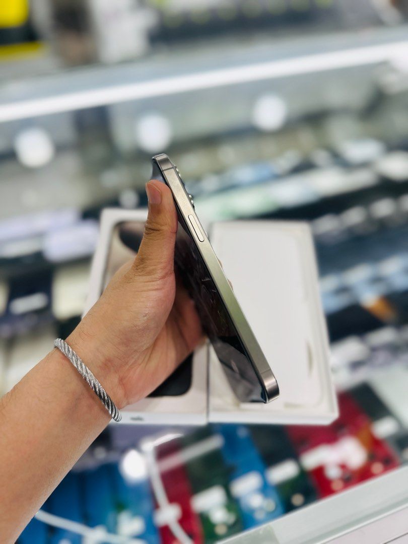 IPHONE 15 PRO MAX 256GB OPENLINE 99 BATTERY HEALTH NTC APPROVED