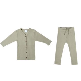 (Category: ) located in . Submitted by vetements (Listing ID 1334616334, Image 1). Description: .