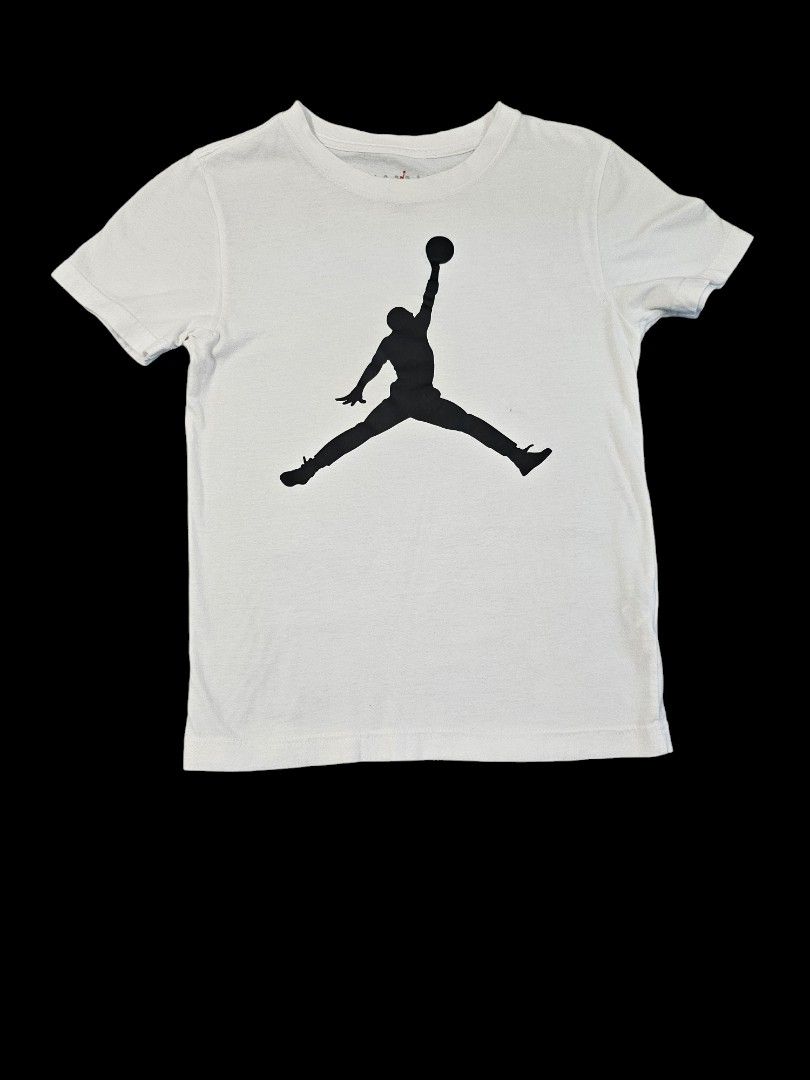 Jordan Shirt for kids (Category: Babies & Kids Fashion) located in Paranaque City. Submitted by macadamia31 (Listing ID 1334623682, Image 1). Description: fits 8-10yo has pinhole near the print.