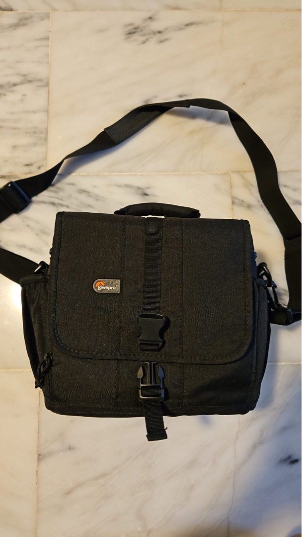 Lowepro sling bags top