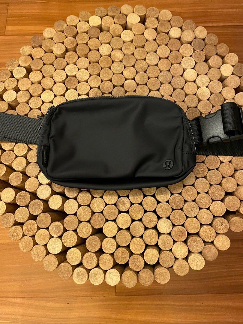 Lululemon Everywhere Belt Bag 1L (Category: Belt bags, Clutches and Pouches) located in Taguig. Submitted by jtstyles (Listing ID 1334500794, Image 2). Description: .