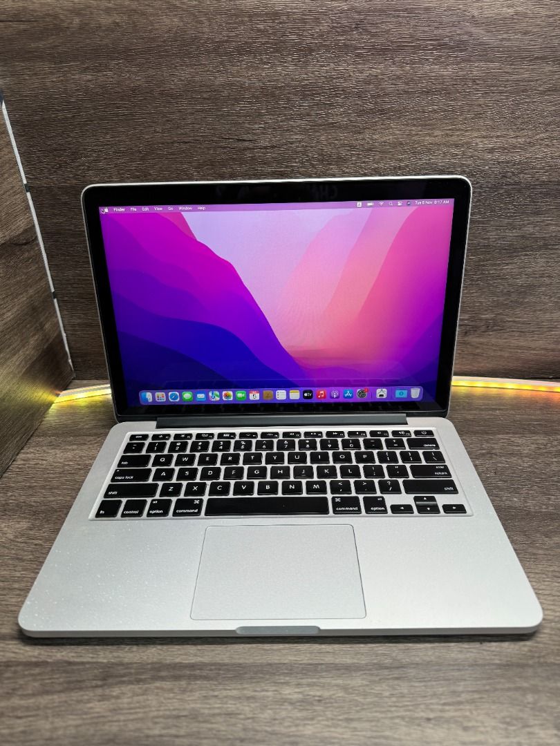 MacBook Pro 2015 i5/2.7 GHz i5/8GB Ram/250GB SSD/A1502/8Macbook 