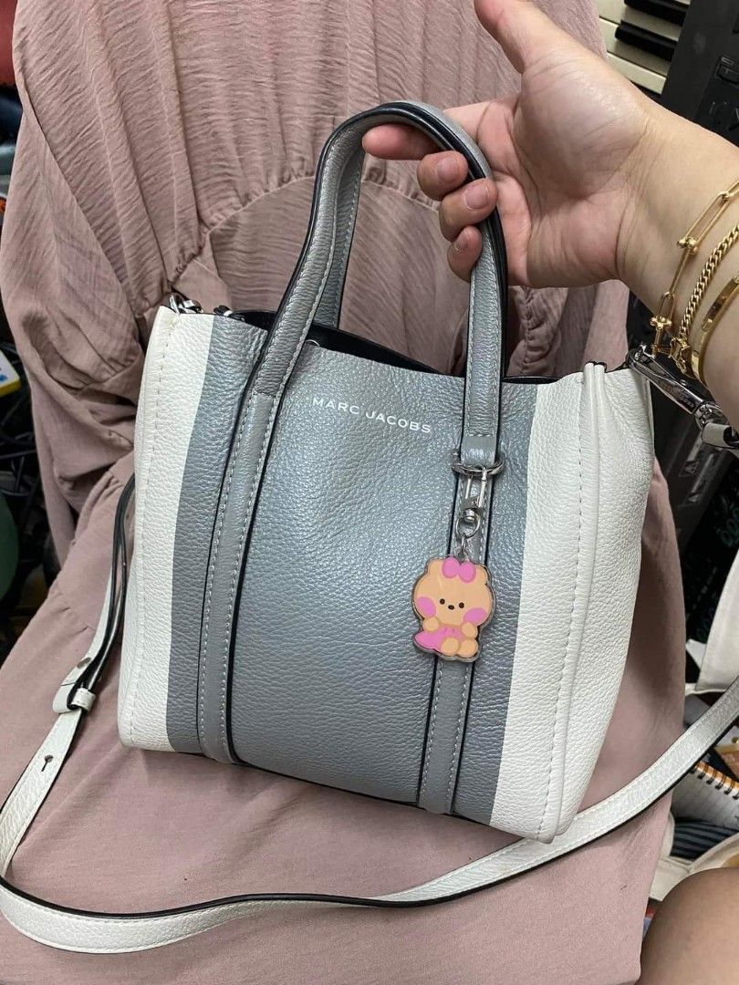 Mj sling bag 2025