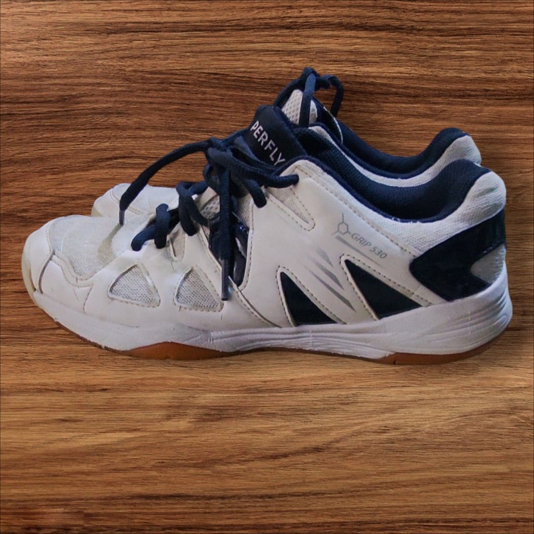 Perfly shoes top