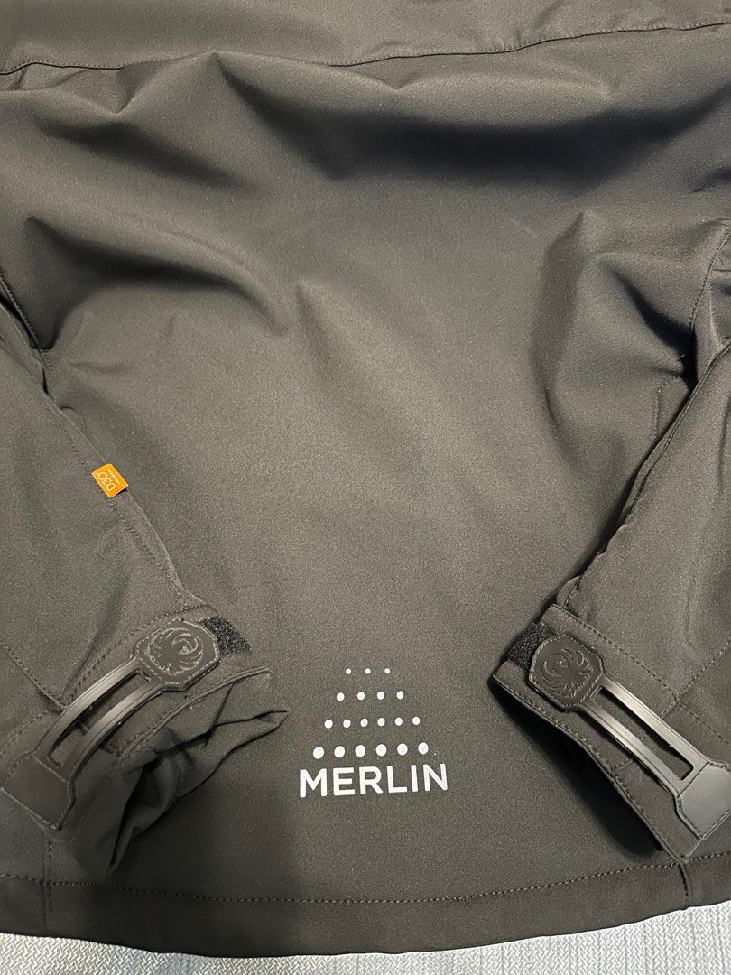 Merlin Reflex Softshell Jacket (Category: Motorcycle Apparel) located in Singapore. Submitted by panwern (Listing ID 1334682621, Image 2). Description: Merlin MCP038/BLK Reflex Softshell Black Colour Small Size - Fits EU48 Can be used as normal Jacket Brand new, never been used. .