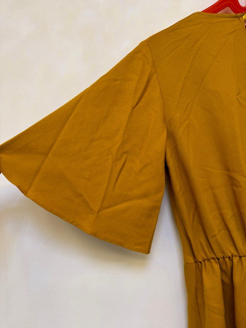 Miss Selfridge Mustard Dress Fesyen Wanita Pakaian Wanita Gaun Rok di Carousell