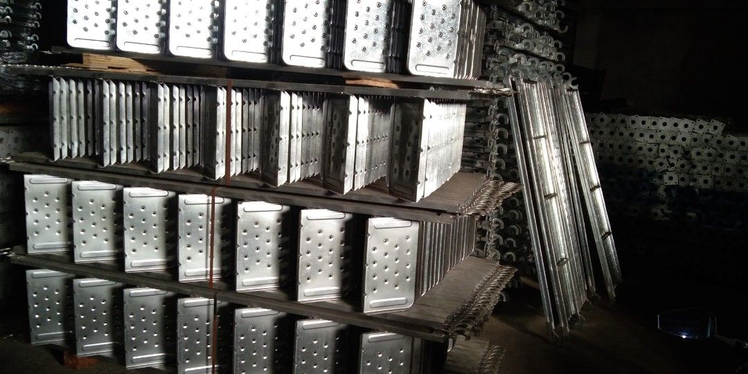 Murang Steel Ladder 7 steps (Category: Construction & Building Materials) located in Valenzuela. Submitted by elizabeth.nietes (Listing ID 1334553669, Image 1). Description: scaffolding Ladder 7 steps steel direct manufacturer for inquiry pls call : 0961 545 0901 0976 169 4137.