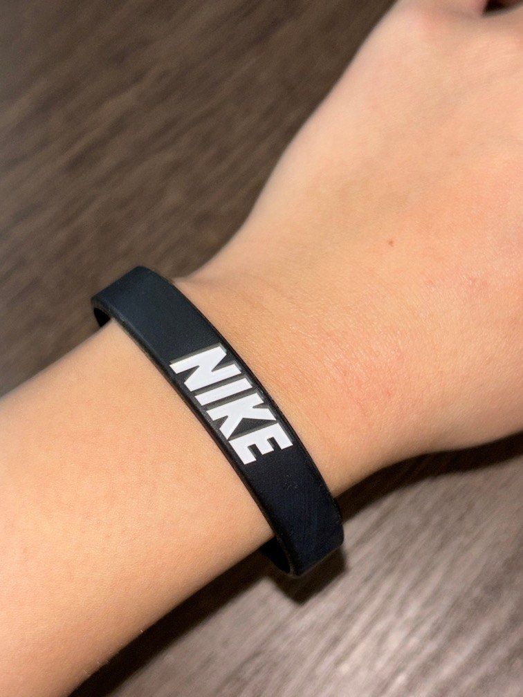 nike id bracelet
