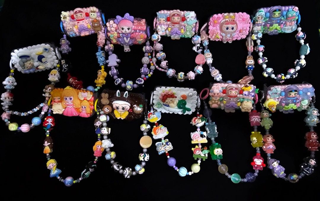PHONE CLAMPS AND CHAINS (Category: Mounts & Holders) located in Dagupan City. Submitted by purple_shopaholic (Listing ID 1334716714, Image 2). Description: for sale phone clamps and chains.